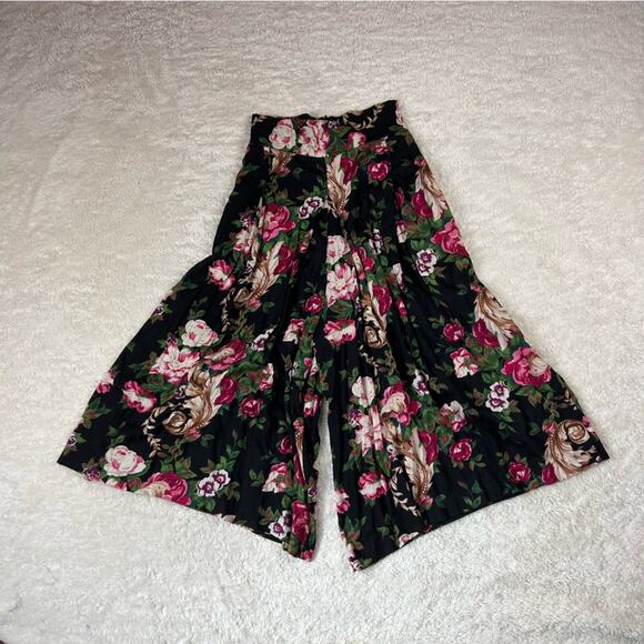 Vintage 80s or 90s floral print sailor culotte pants shorts, size 9 or 10 - Picture 1 of 7